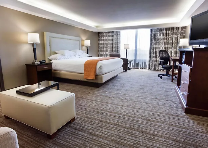 Drury Inn & Suites Kansas City Airport