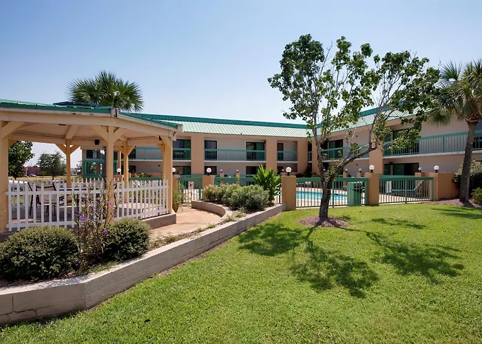 Best Western Flagship Inn
