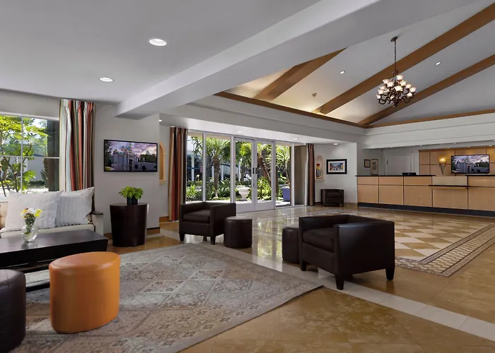 Anaheim Portofino Inn & Suites