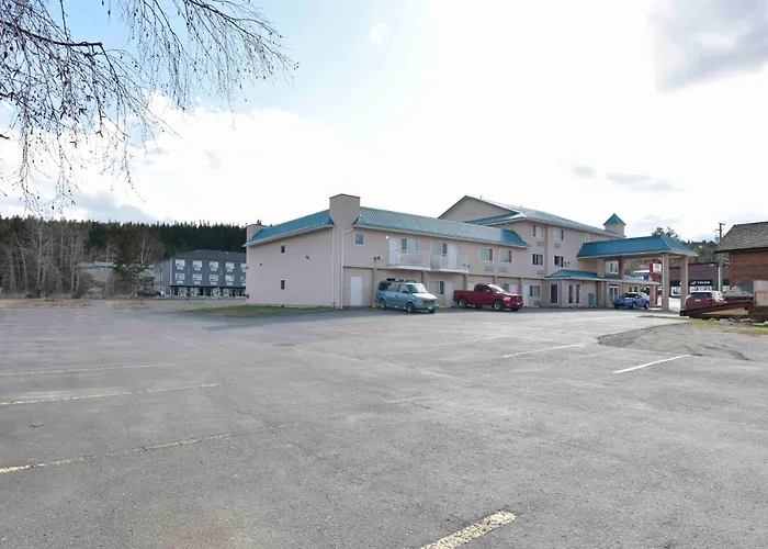 Ramada Limited 100 Mile House Hotel