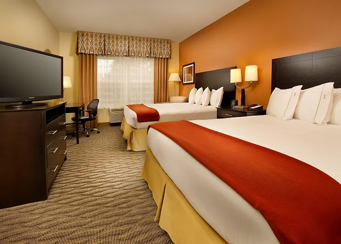 Holiday Inn Express & Suites Manassas By Ihg