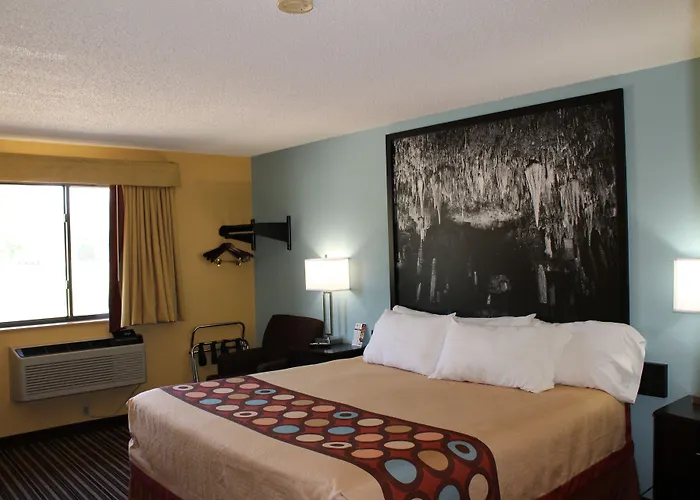 Super 8 By Wyndham Warrenton Hotel