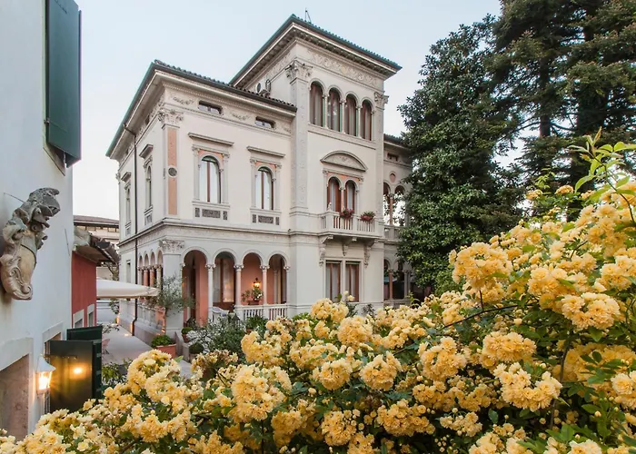 Villa Abbazia Relais & Chateaux
