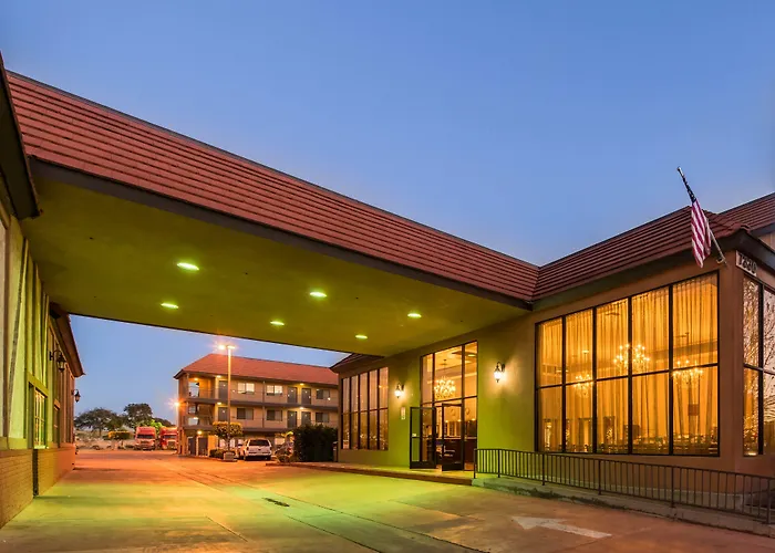 Quality Inn & Suites Bell Gardens-Los Angeles