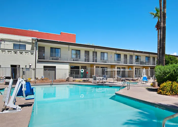 Red Roof Inn Tucson Downtown - University