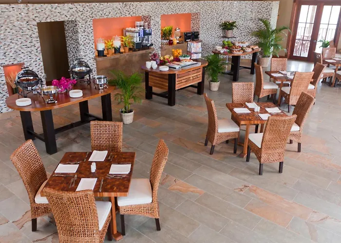 Pelican Bay Hotel