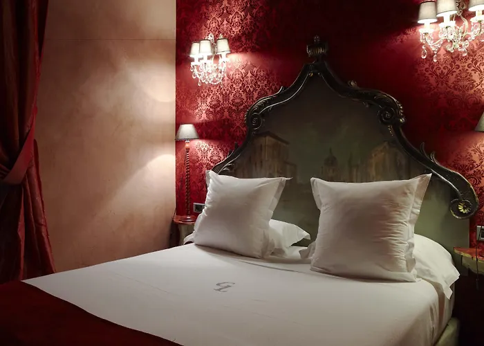 Cour des Loges Lyon, a Radisson Collection Hotel
