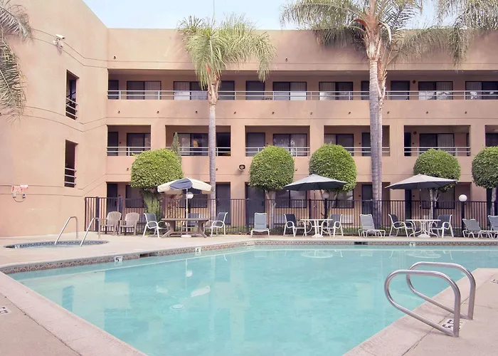 Travelodge By Wyndham Commerce Los Angeles Area