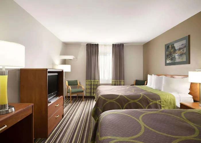 Super 8 By Wyndham Bozeman