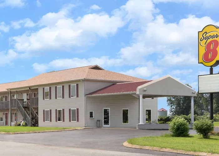 Super 8 By Wyndham Whiteville
