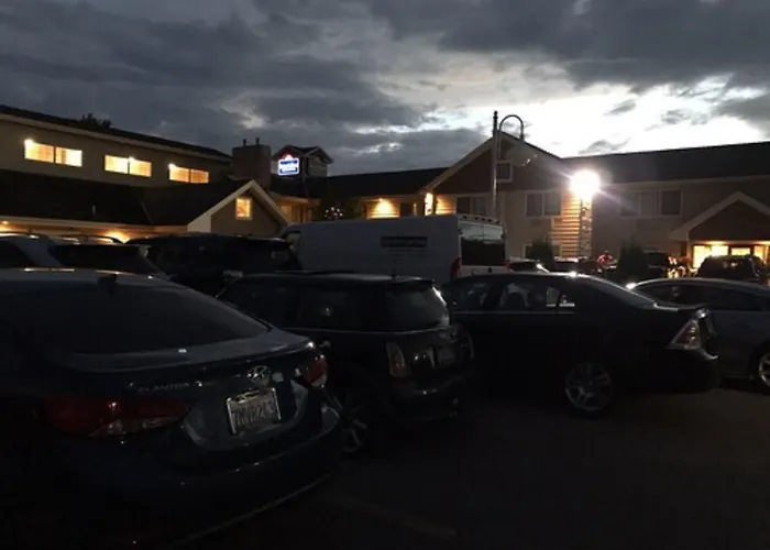Americinn By Wyndham Hotel And Suites Long Lake