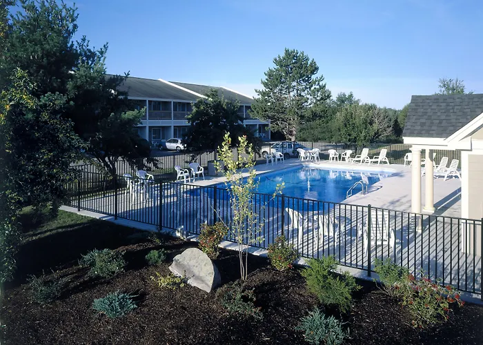Belfast Harbor Inn