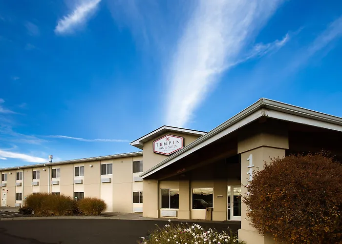 Ten Pin Inn & Suites
