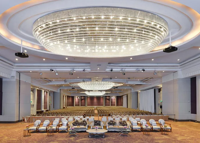 Miracle Grand Convention Hotel