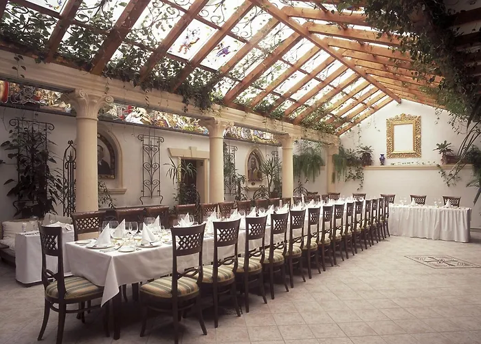 Green Garden Hotel