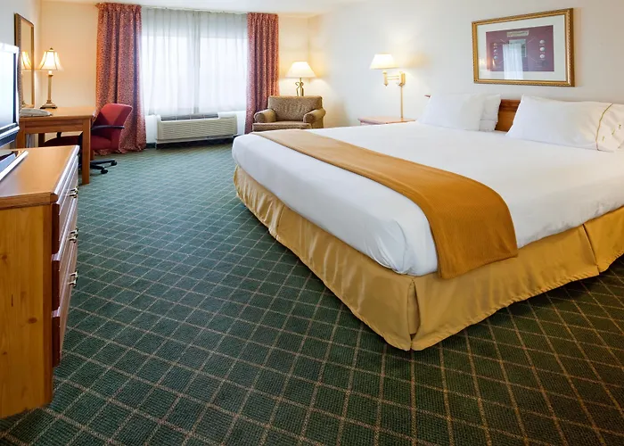 Holiday Inn Express & Suites Yankton By Ihg