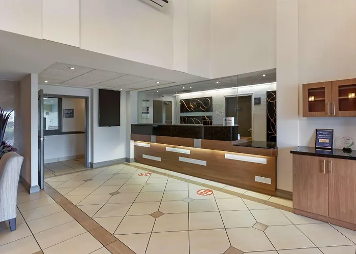 Best Western Plus Burlington Inn & Suites