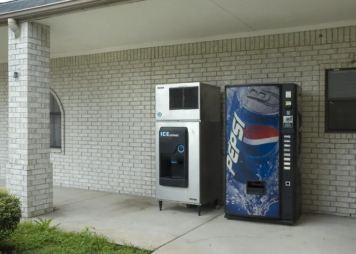 Budget Host Hempstead Inn Brookhollow/Energy Corridor