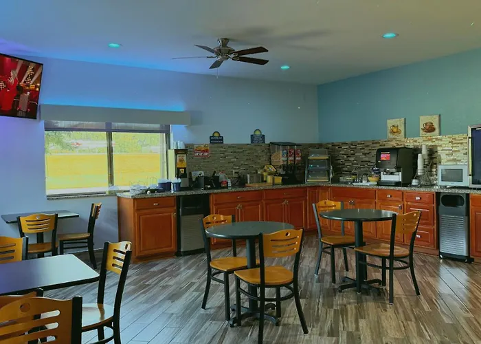 Days Inn By Wyndham Mankato
