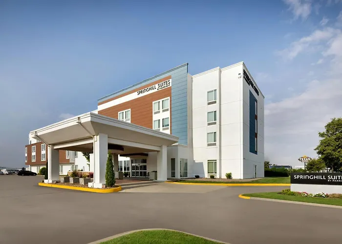Springhill Suites By Marriott Airport