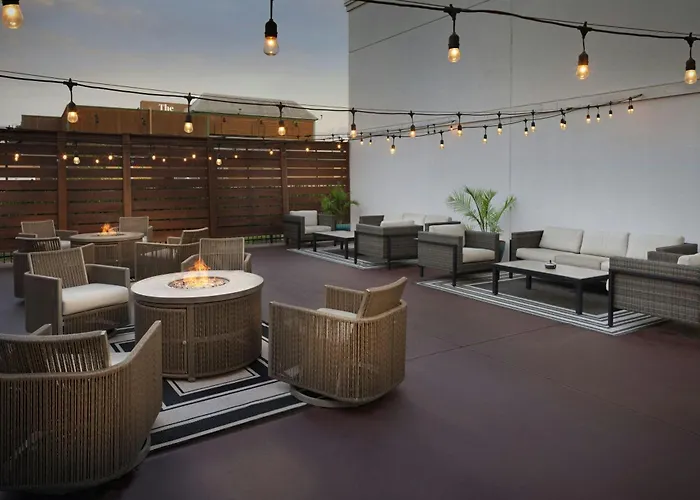 Springhill Suites By Marriott Airport