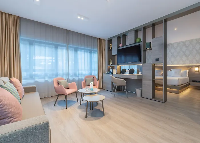 Grand Plaza Hotel & Wellness Andorra la Vieja