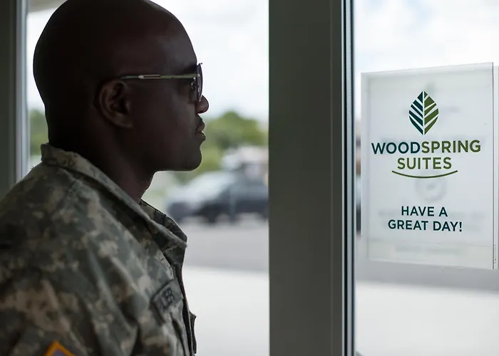 Woodspring Suites Bentonville