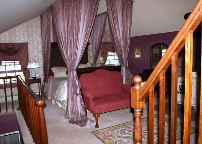 House Of 1833 Bed And Breakfast Mystic