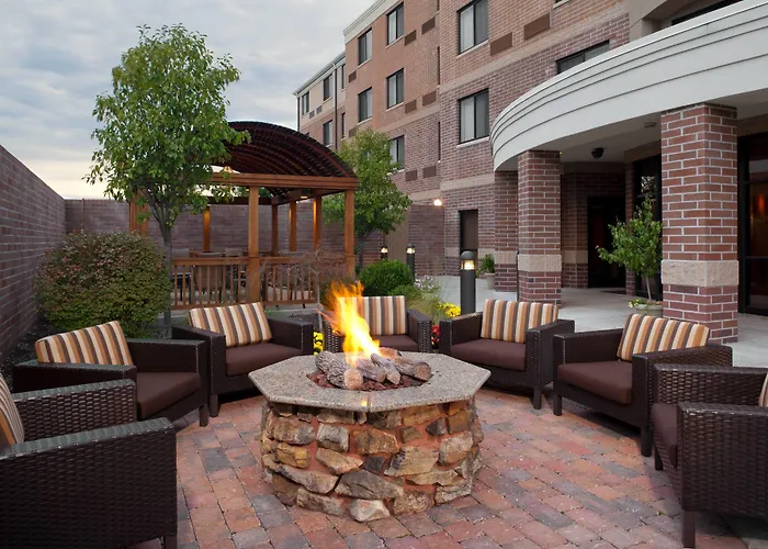 Courtyard By Marriott Columbia