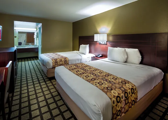 Travelers Inn - Phoenix