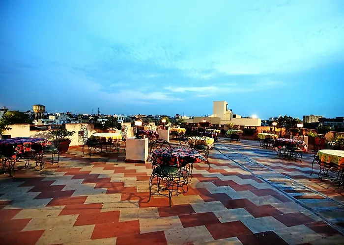 Jaipur Inn