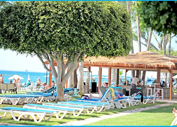 Poseidonia Beach Hotel