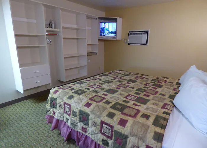 Coronada Inn & Suites St. George