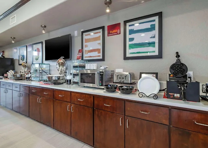 Best Western Plus Victoria Inn & Suites