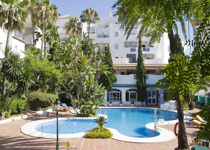 Royal Oasis Club At Pueblo Quinta Aparthotel Benalmadena