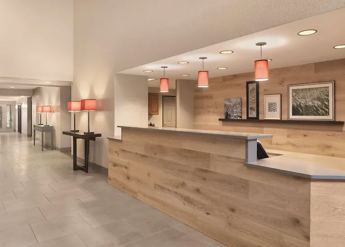 Country Inn & Suites By Radisson, East, Wi