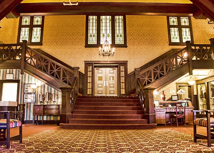 Historic Summit Inn Chalk Hill