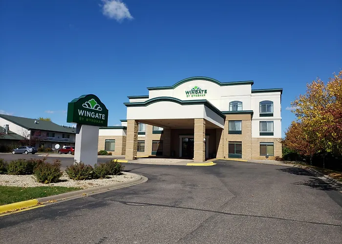 Wingate By Wyndham Coon Rapids Hotel