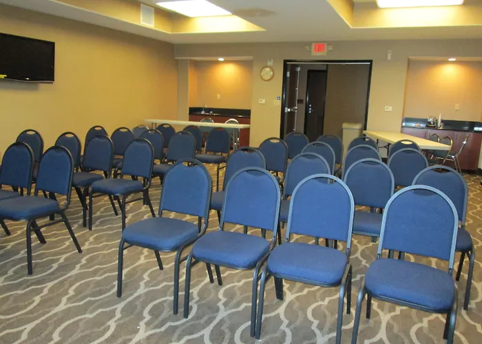 Comfort Inn & Suites Galt - Lodi North