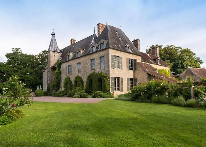 Chateau De Saint Paterne