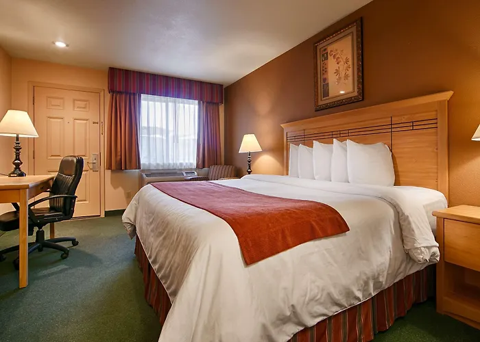 Best Western Plus Hartford Lodge