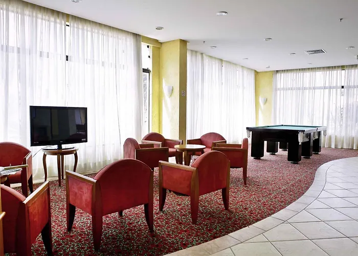 Ibis Taubate
