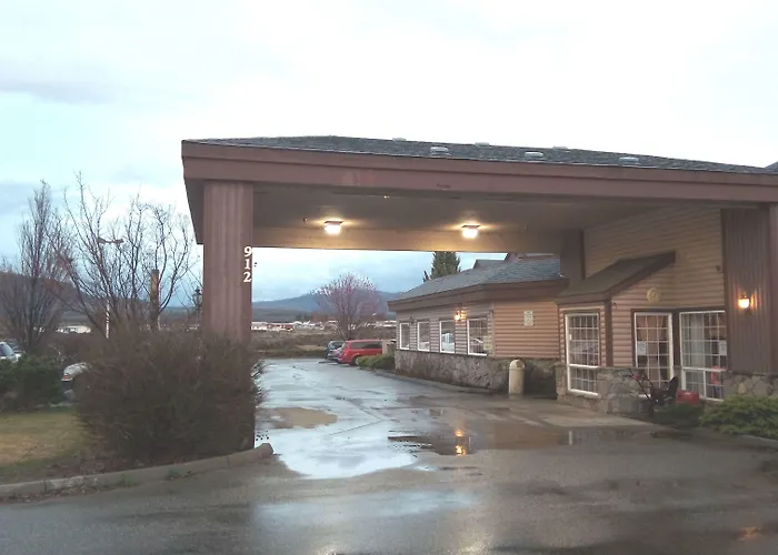Omak Inn