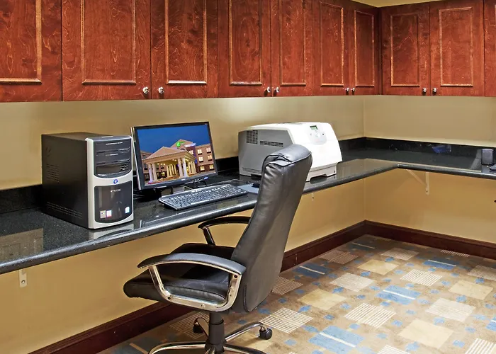 Holiday Inn Express & Suites Buffalo By Ihg