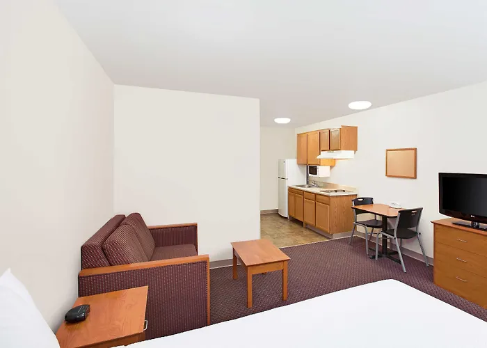 Woodspring Suites Conroe