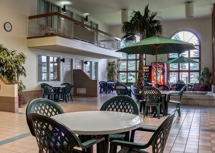 Rodeway Inn Columbia Mall Loop Grand Forks