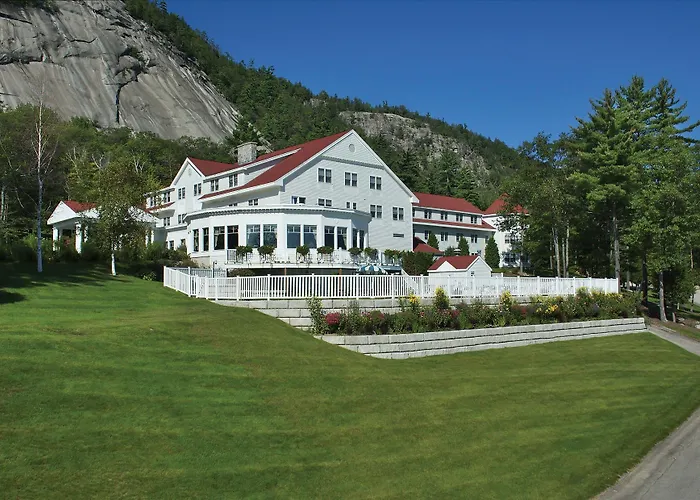 White Mountain Hotel And Resort