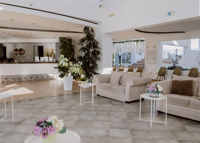 Sunshine Village Hotel (Adults Only) Hersonissos 
