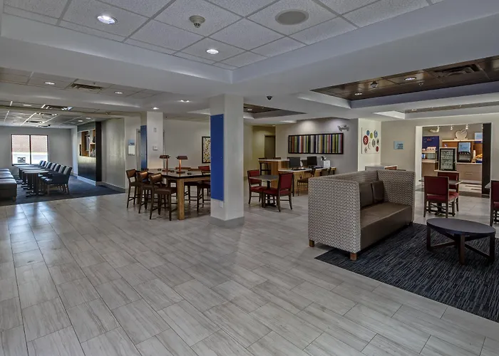 Holiday Inn Express Hotel & Suites Smyrna-Nashville Area By Ihg