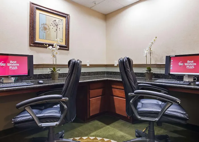 Best Western Plus Montezuma Inn And Suites